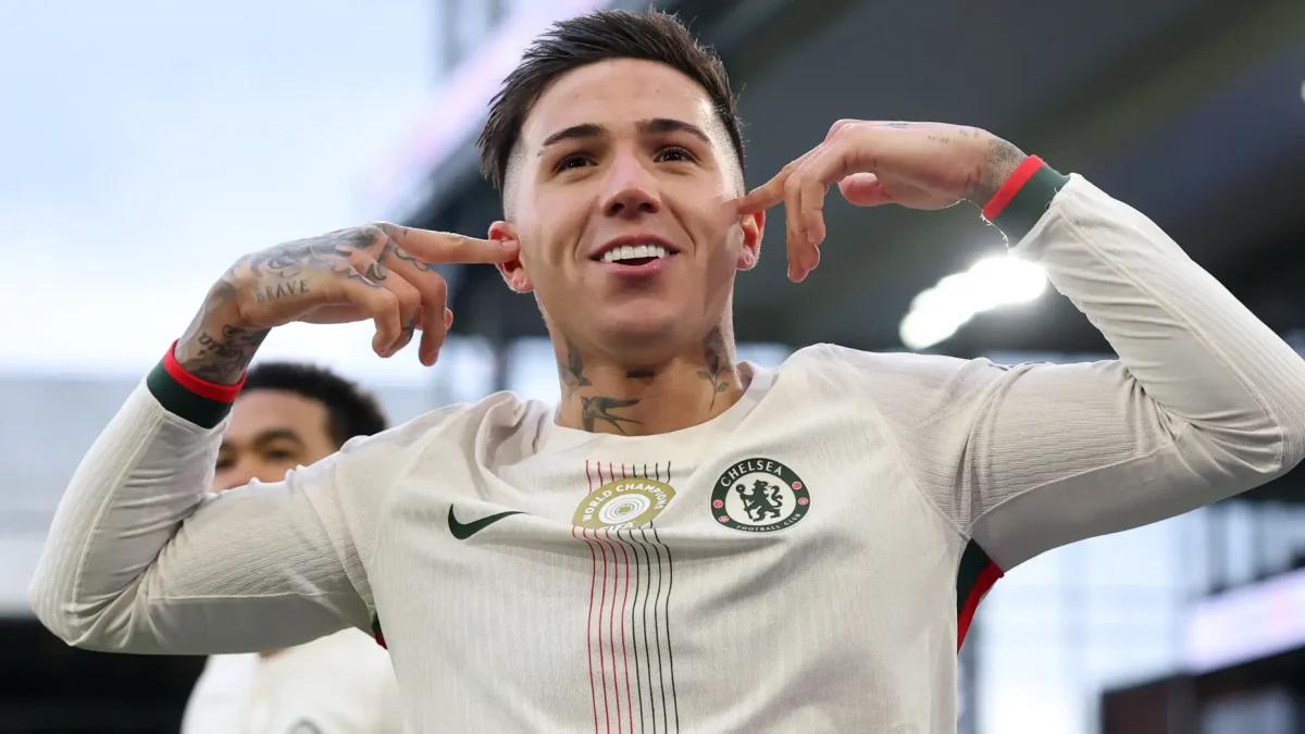 Manchester City Incar Ayyoub Bouaddi dan Enzo Fernandez