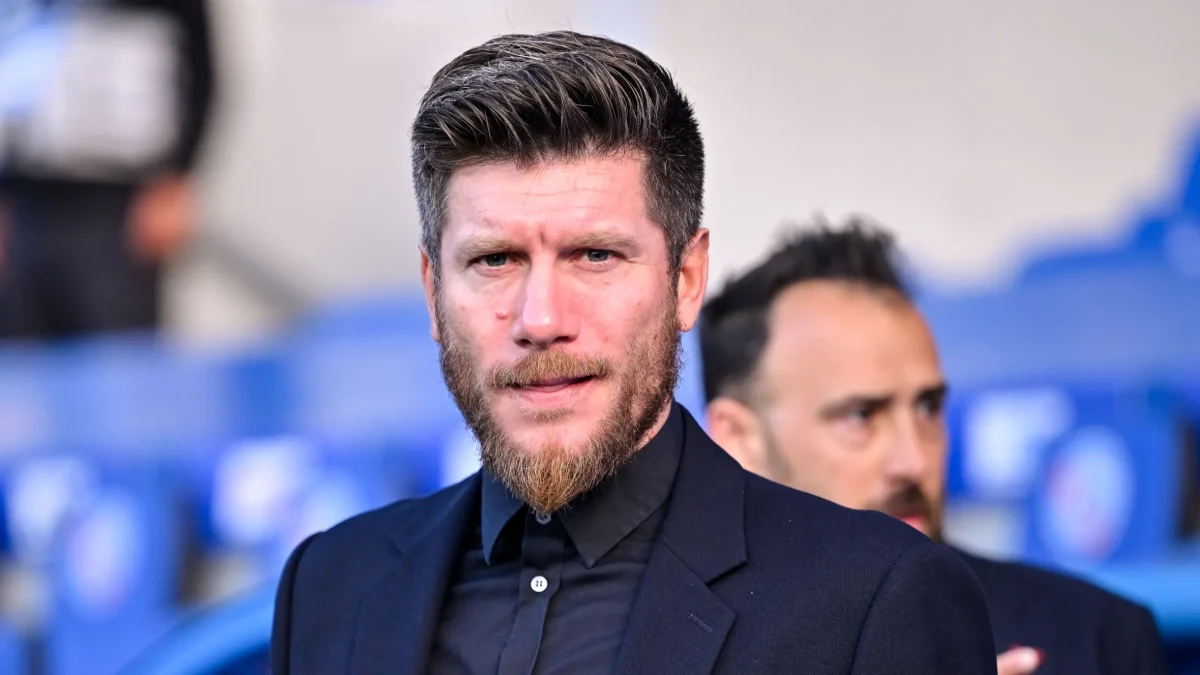 Pocognoli Calon Pelatih Baru Skotlandia, Siapa Dia?
