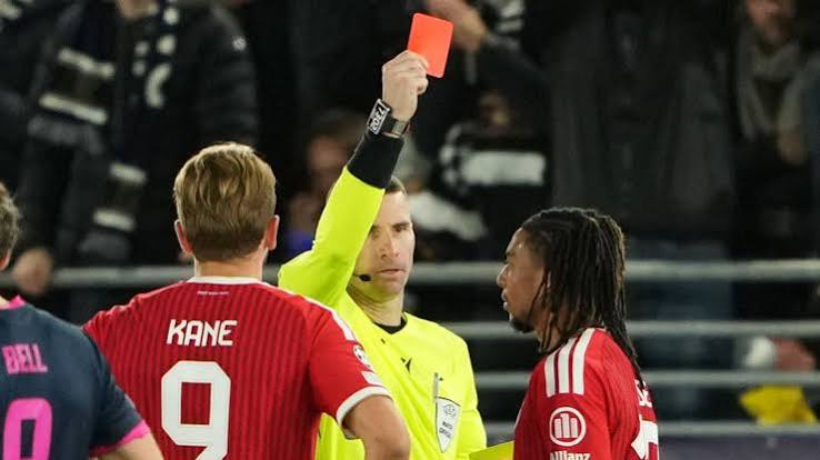 Kartu Merah Pascal Struijk Dibatalkan Usai Intervensi VAR